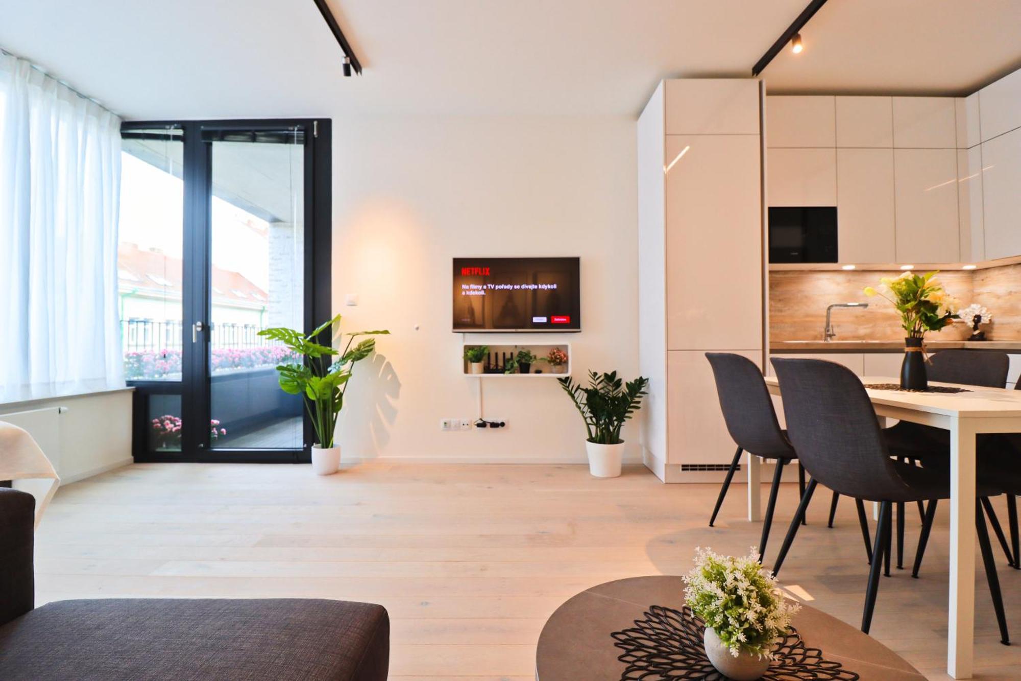 Sunny Apartment In Smichov, Prague 5 外观 照片